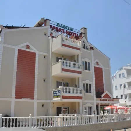 Basil's Apart Hotel