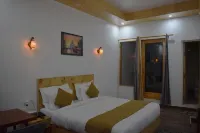 The Golden Castle Hotels Hotels in Mukteshwar