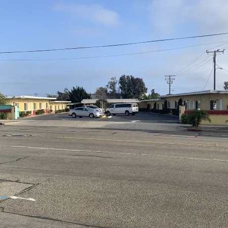 Ventura Beach House Motel