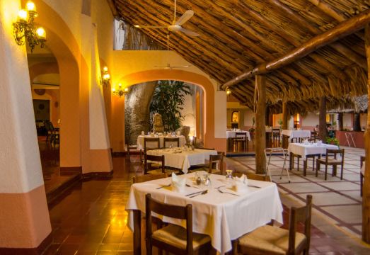 호텔 수영장 전경