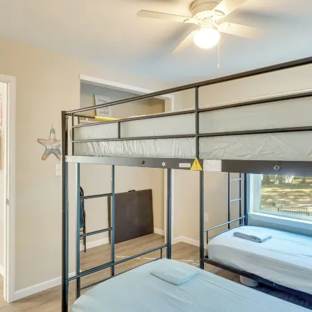 Hemphill Vacation Rental w/ Pool, Walk to Lake!