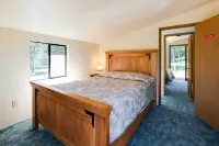 Conconully Cabin on 42 Private Acres Near Hiking! - 3-Star
