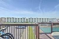 Walk to Pool & Beach! Family Condo in Ocean City - Lejligheder