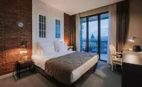 TbiliSee Hotel Отели в г. Тбилиси