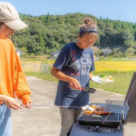 Share Creative&Bed Adonoan