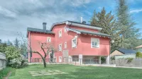 Pura Vida Pirineos - 3-Star