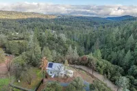 Bay Area Escape on 5 Acres: Pet Friendly, Views Hotel a Foresthill