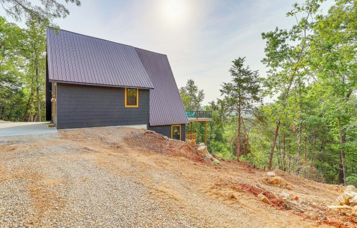 A-frame Hardy Cabin w/ Spring River Views!
