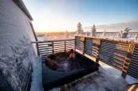Aurora Collection - Hot Tub