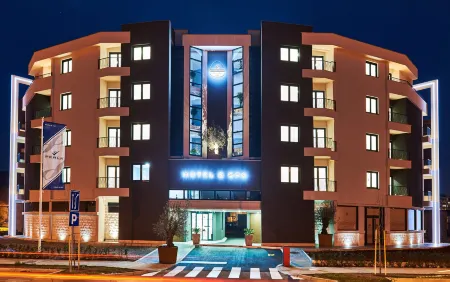 Perla Residence Hotel & Spa Отели в г. Подгорица