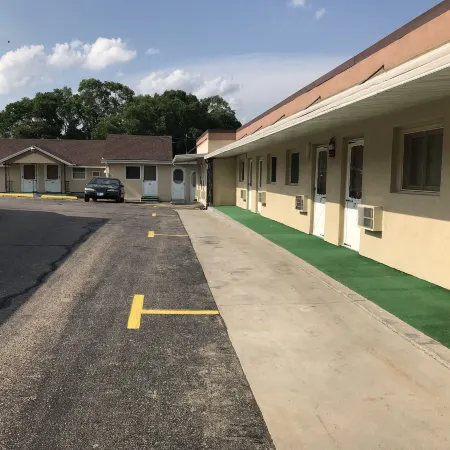 West Motel