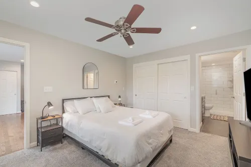 5 Bed, Hot Tub and Arcade Hotels in Southgate