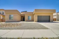 Stylish & Pet-friendly Rio Rancho Home w/ Fire Pit - 3-Star