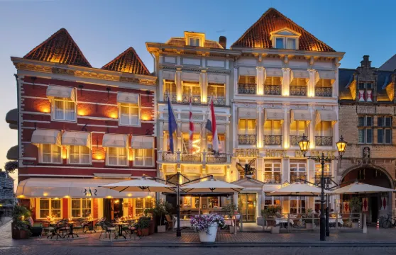 德拉科住宿大酒店