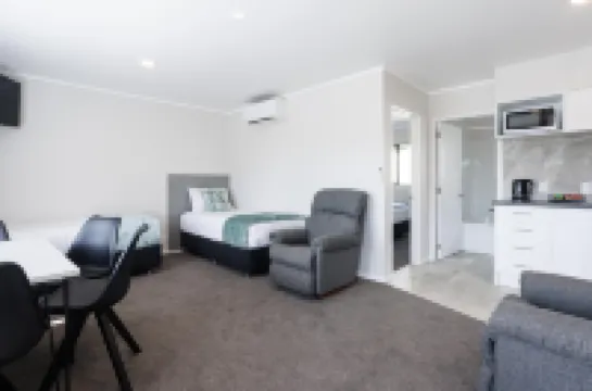 BK's Pohutukawa Lodge Hotels in Whau Valley