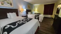 Capital O Fairway Inn - Baytown la Porte TX Hotels in La Porte