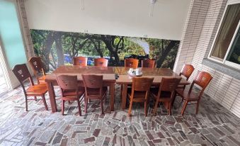 Plum Inn 1
