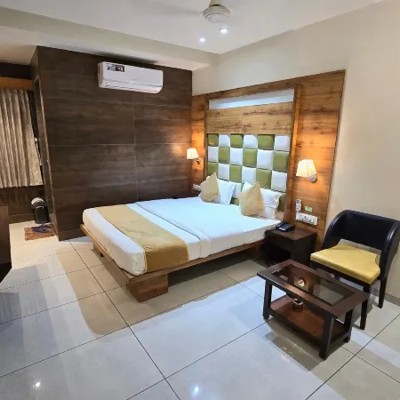 Hotel Viram & Guest House