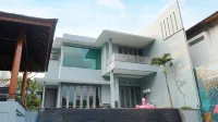 Tropical Bliss Villa by the Feelas Hotels in Cihideung