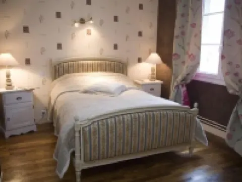 Le Lion DOr Hotels in Orne