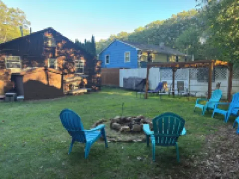 Amazing lake house with everything you need!