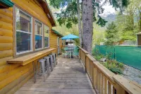 'Moose Lodge' Cabin w/ Entertainment Gazebo! - Homestays