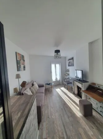 In Mers-Les-Bains comfortable duplex for 4 people close to the center and the sea Отели в г. Мер-ле-Бен