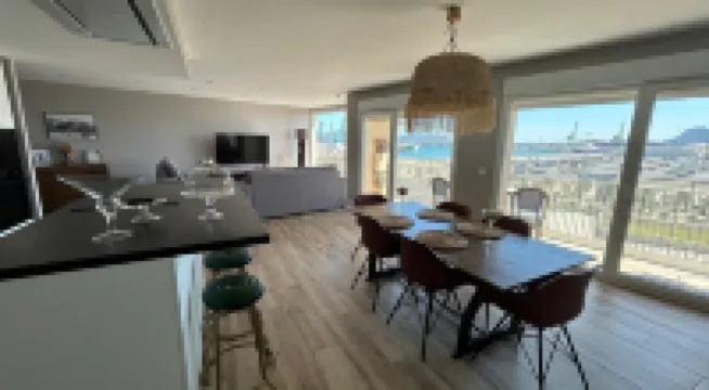 Modern and Spacious Apartment in Algeciras | Bay Views | Near the Port