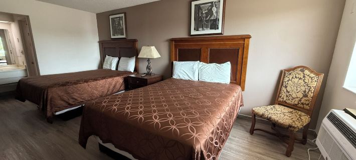 Island Inn Hotels in Hall County