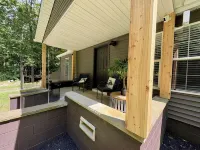 Oak Creek--Hot Tub-Fire Pit-Creekside Exploration Area, Secluded