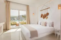 Tanoak Hotel - parking