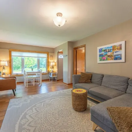 Cozy Corner - East end home