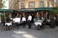 Appartements Marais proche du Theatre Renard Hôtels à : Paris
