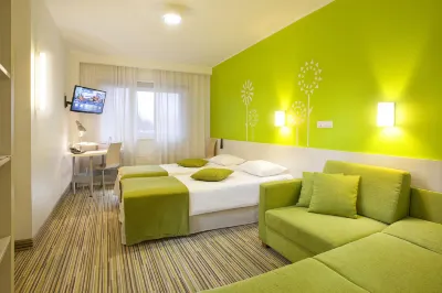 Tallink Express Hotel Hoteles cerca de Parque Kadriorg