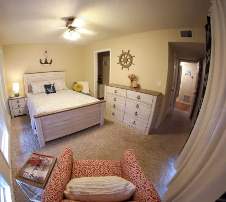 Lakeside Bliss - Ozark Escape