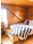 Dog Friendly Log Cabin on 10 Acres + Wood Stove, High Speed WiFi, AC!