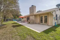 San Antonio Home w/ Private Pool: 5 Mi to Downtown - Country Houses