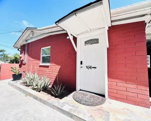 Lake Murray 3BR Retreat with AC and Skylight Hotels in La Mesa