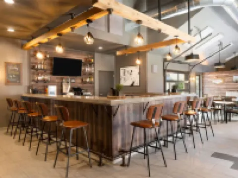 Eastland Suites Hotel & Conference Ctr, Trademark by Wyndham Hotels in Bloomington