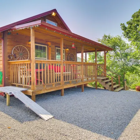 Cozy Lake Sardis Cabin w/ Stunning View!