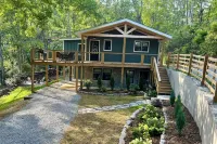 "Rooms with a View" newly renovated rustic modern home with stunning BRM views