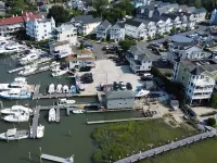 Marine Life 3 Nights Minimum End of Sept Thru December 2025