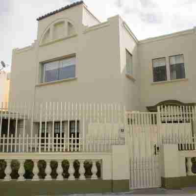 w Impressive 5BR w Terrace in Miraflores Hotel Exterior