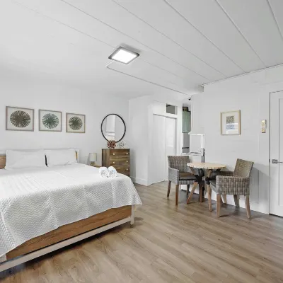 Chic City Retreat 93H Отели рядом с достопримечательностью «Зимний сад Франклин-парка»