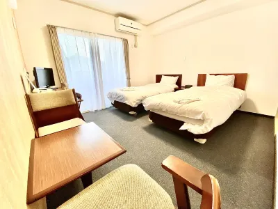 Hotel Calm Place Hotel in zona Shiraishi Coast