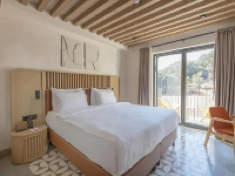 โรงแรมราดิสันบลู กาส โรงแรมในคาช