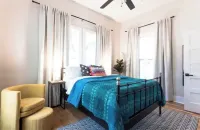 The Craftsman on Main Street Hotels in Lockhart