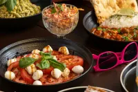 Moxy York - breakfast
