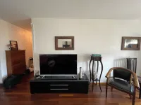 Nice 3-room apartment in a very quiet residence overlooking the garden Hotels in Le Bourget