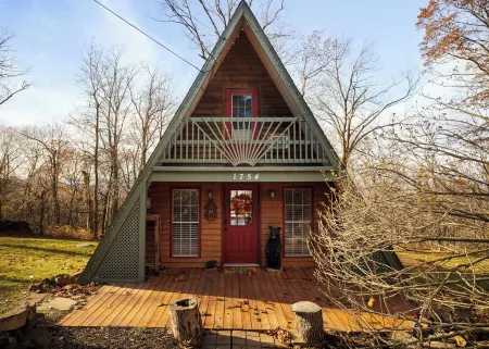 The Grape Escape - A-Frame Cabin